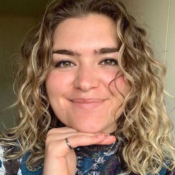 Meet your Posher, Maggie - Picture 1 of 1